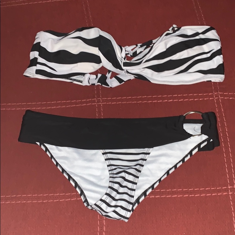 Top large bottoms medium